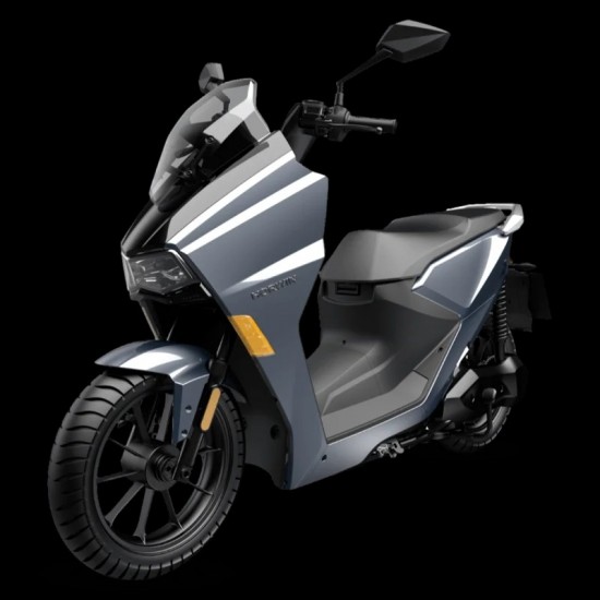 Horwinsk1 blue3 2clippedrev1