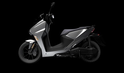 Horwinsk1 metallicgrey2