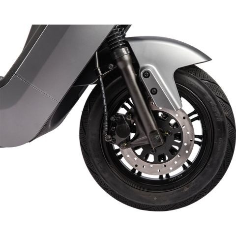 Iva ego s8 voorwiel2